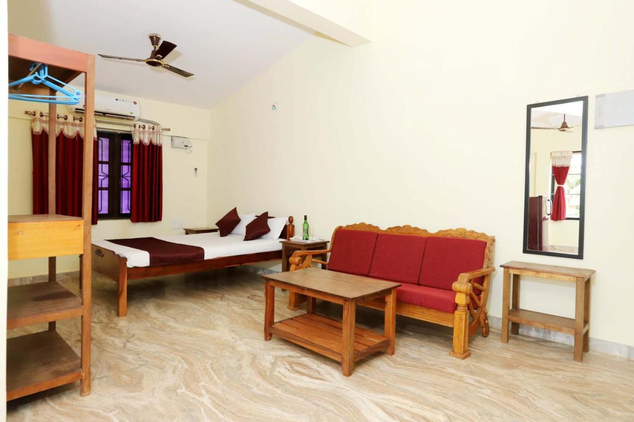 Morjim Sunset Hotel Exterior foto