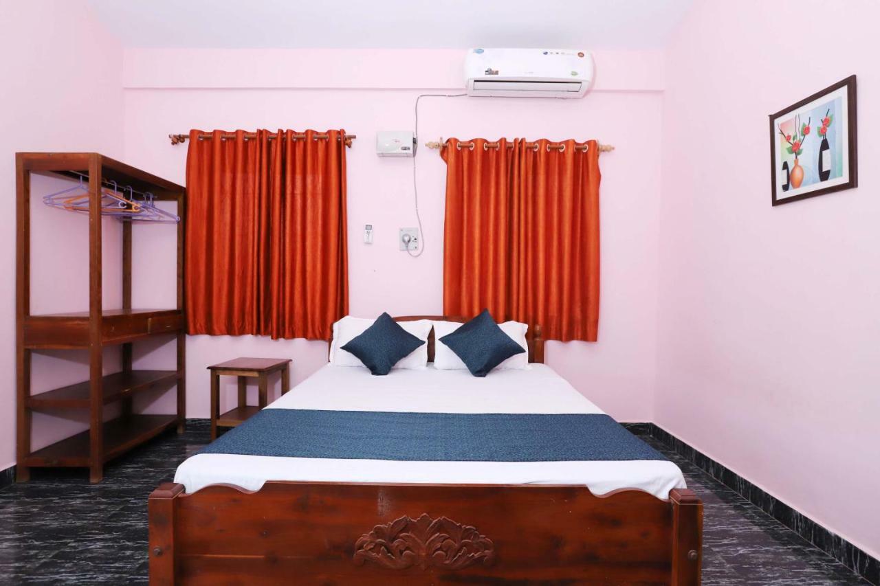Morjim Sunset Hotel Exterior foto